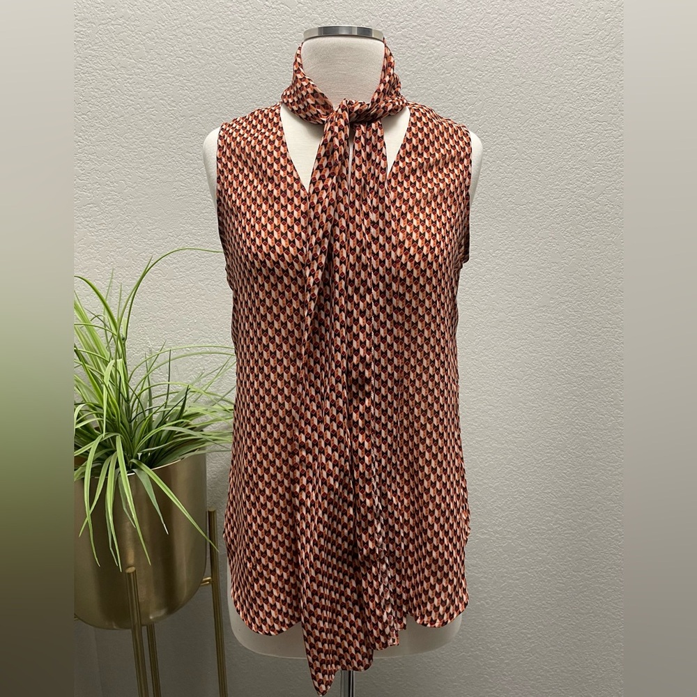 Like new! 10 Crosby Derek Lam‎ Sleeveless Button Up Top with Scarf Sz 8